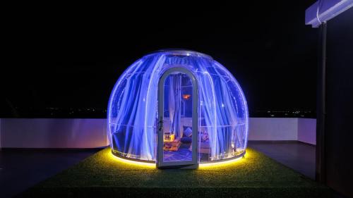 Kitengela House | Skyhut Boutique House Rooftop with LED-LIT DOME & Private Pool - Nairobi