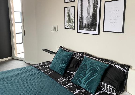 Novara Apartment | Skyline