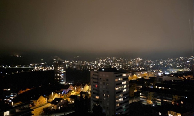 Nussbaumen Apartment | Skyline Retreat in zentrum Baden