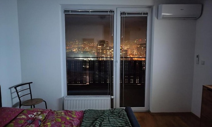 Alipasin Most Apartment | Skyline Serenity Studio