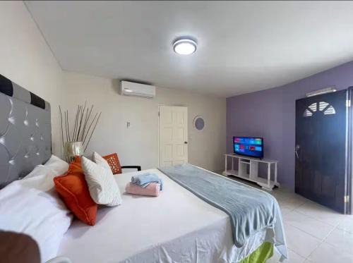Montego Bay House | Skyline Suites Villa and Spa