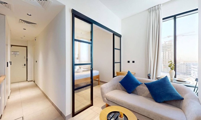 Jumeirah Village Triangle Apartment | Skyline Views: Sunset One Bedroom