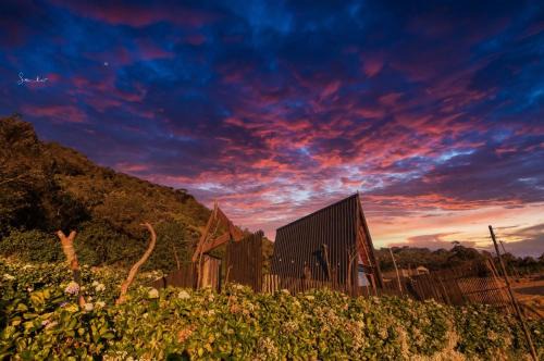 Nuwara Eliya Ski Chalet | Skyridge Twilight