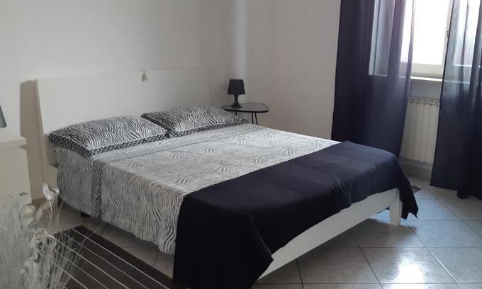 Sambuceto Apartment | Sleep And Fly Apartment