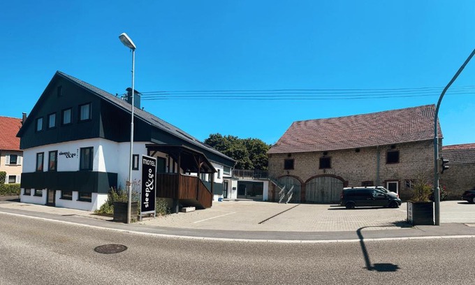 Lauda Hotel | Sleep & Go Motel