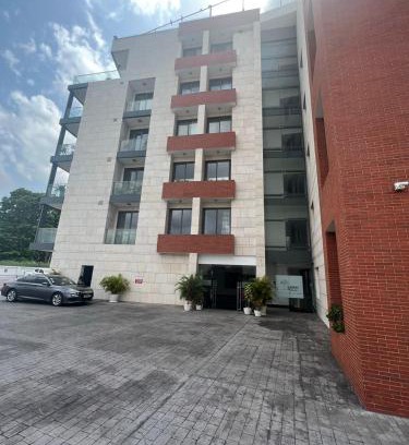 Dzorwulu Apartment | Sloane House