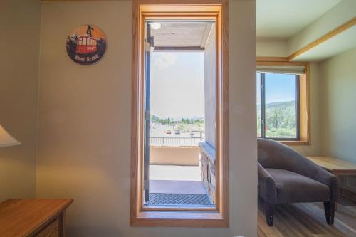Mountain House House | Slopeside 2736A by SummitCove Lodging