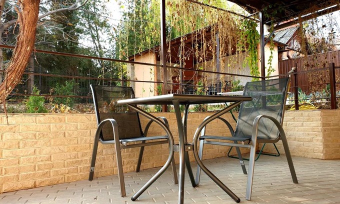 Chisinau Villa | Slovac House with a garden and fireplace