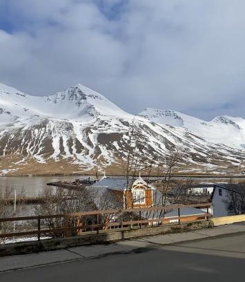 Siglufjorður Apartment | small cosy apartment