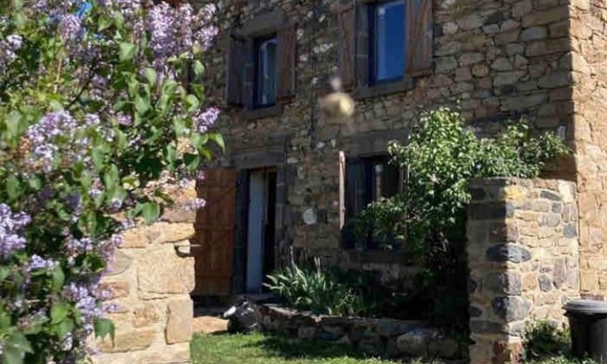 Lubilhac House | Small house with swimming pool and breathtaking view.