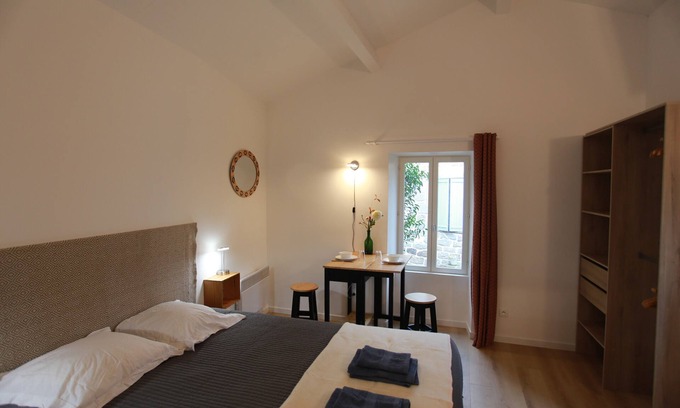 Chambonas House | Small mazet nestled at the foot of the château