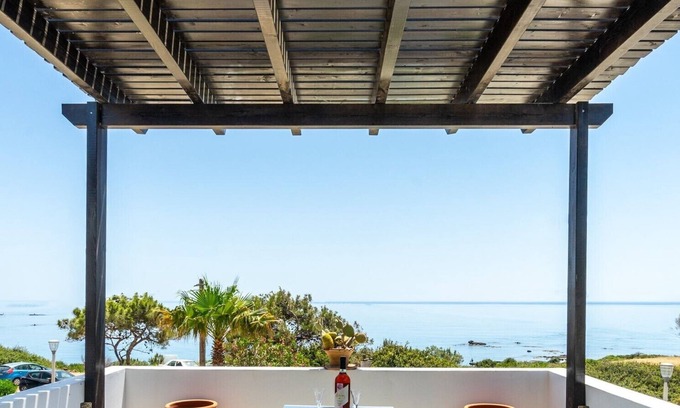 Kiotari Villa | Smaragdi BeachFront Villa