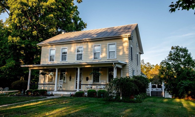 Martel House | Smith Farmhouse a Modern Countryside Getaway