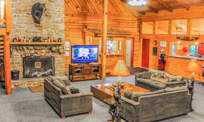 Banner Elk Apartment | Smoketree Lodge
