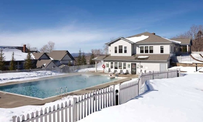 Jeffersonville Condo | Smuggler's Notch Vermont/2 bedroom deluxe