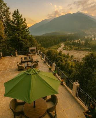 Himalayan North Hotel | Snow Clad Riverview Hotel & Resort, Manali