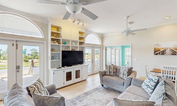 St. George Island House | Snowbird-friendly beach house with private deck, A/C, & Fast WiFi