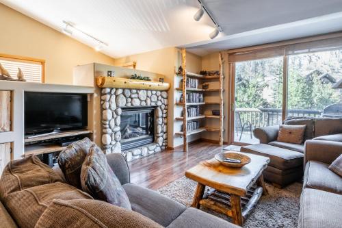 Mammoth Lakes House | Snowcreek V 963