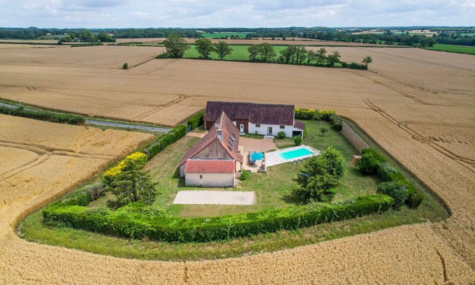 Souday Villa | So Villa Buisson (41) - Heated swimming pool - Volleyball - 2h from Paris- 30p.