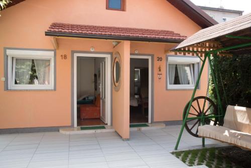 Daruvar House | Sobe Dario
