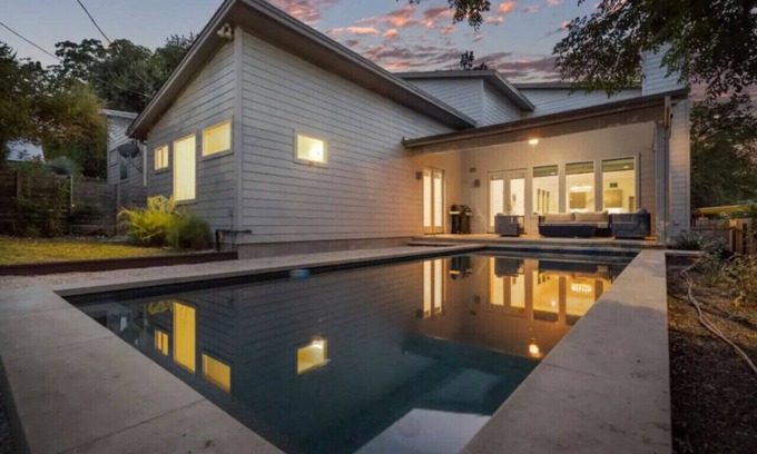 Greater South River City House | SoCo Modern Luxury Home, Pool, near S. Congress