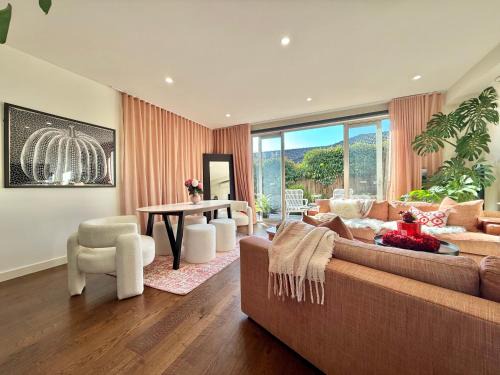 Camberwell House | Soft Modern Glamour in the Heart of Camberwell