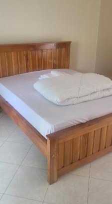 Entebbe House | Solace Guest House