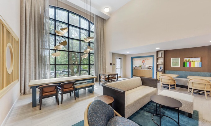 Gateway Hotel | Sonesta ES Suites Austin The Domain Area