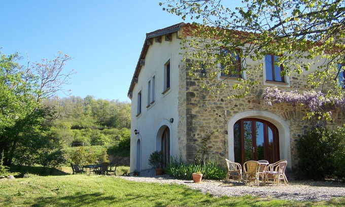Sonnac-sur-l'Hers House | Sonnac: Spacious house with beautiful view on quiet spot