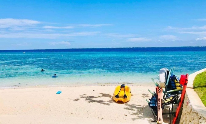 Maribago Condo | Sophisticated and Luxurious Resort - walking distance to the beach!