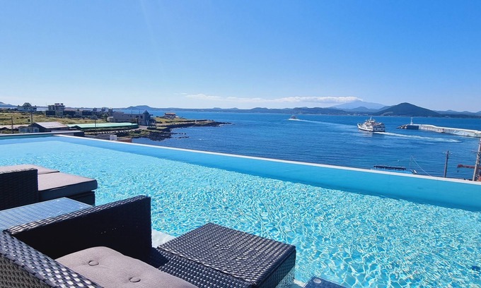 Jeju City Hotel | Sorang