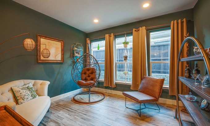McKinney House | 'Sorrellwood' McKinney Home w/Pool: 4 Mi to Dtwn!