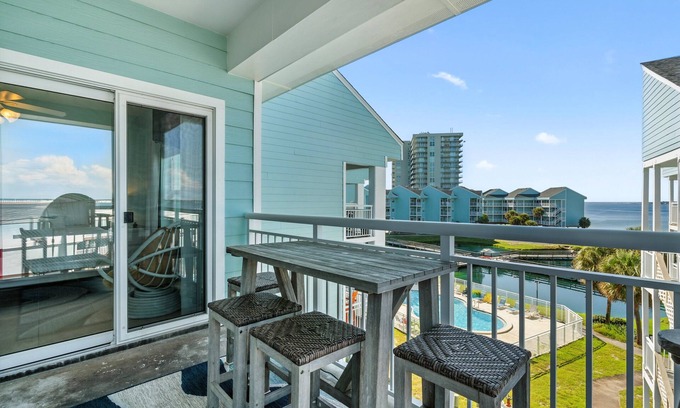 Pensacola Beach Condo | "Soundside Solace" | Fishing Pier, Kayak, Bikes | My Beach Getaways G9