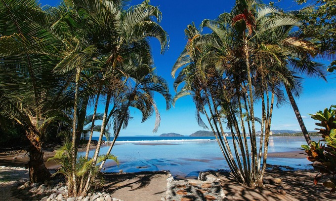Jaco House | SOUTH BEACH PARADISE! DIRECT JACO BEACH OCEANFRONT *All Inclusive Options*