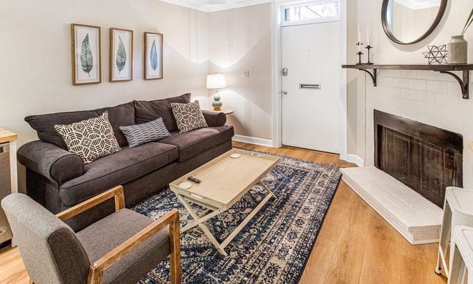 Historic Downtown Savannah Apartment | Southern Chic Apt. on Forsyth Park w/Parking, No Stairs by Lucky Savannah
