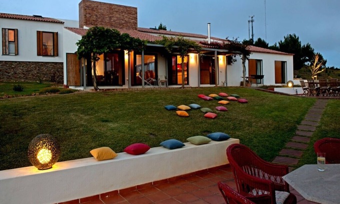 Sao Teotonio Cottage | Southwest Alentejo Natural Park, stunning views, pool, beaches nearby