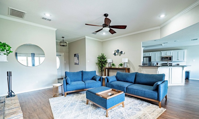 Lubbock House | Spacious 1BR + Office Perfect for Work or Play