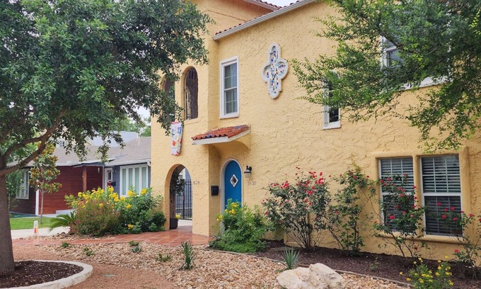 Jefferson Apartment | Spacious (2/1, 1100 sqf) - 5 -15 minutes to Airport, Downtown, SeaWorld, etc.