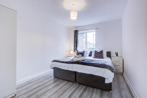 Selhurst Apartment | Spacious 2 Bed Apartment South London
