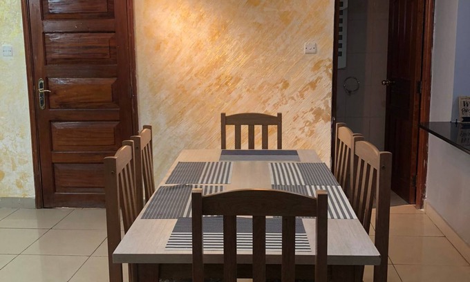Kilimani Apartment | Spacious 2-Bedroom Apartment in Leafy Nairobi - Include Gym Access
