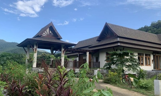 Mae Hong Son Villa | Spacious 2-bedroom villa with AC and WiFi in welcoming Pha Bong, Mae Hong Son