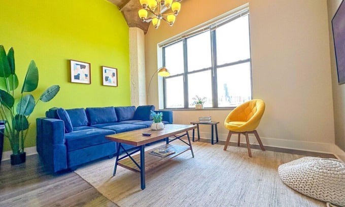 Near South Side Apartment | Spacious 2BR Apt South Loop Skyline near McCormick Place & Soldier Field