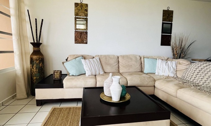 Ceiba Apartment | Spacious 3 bedroom apartment with sea view short drive to ferry station.