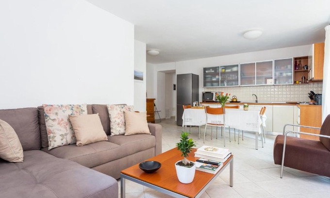 Tempio Pausania Apartment | Spacious 3-Bedroom Apartment with Courtyard in Tempio Pausania - Perfect for Families