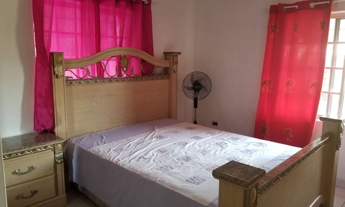 Spanish Town House | Spacious 3-bedroom building in amazing Spanish Town with WiFi