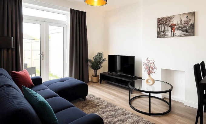 Cannon Hill House | Spacious 3BR Duplex near Wimbledon with free parking & Garden