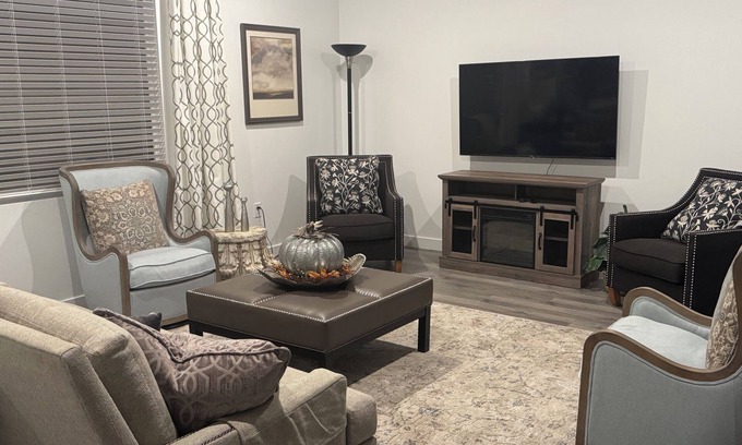 American Fork House | Spacious 4-bedroom townhome in charming American Fork with AC