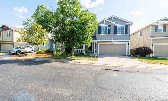 Denver House | Spacious 4 bedroom 3.5 bathrooms