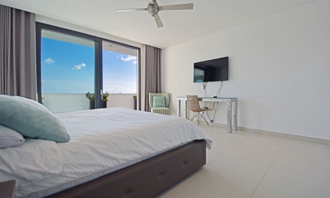 Cole Bay Apartment | Spacious 4 Bedroom Condo Overlooking Simpson Bay !