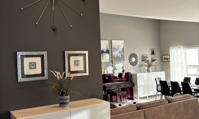 Kopavogur House | Spacious 4-bedroom house in Kopavogur with WiFi.